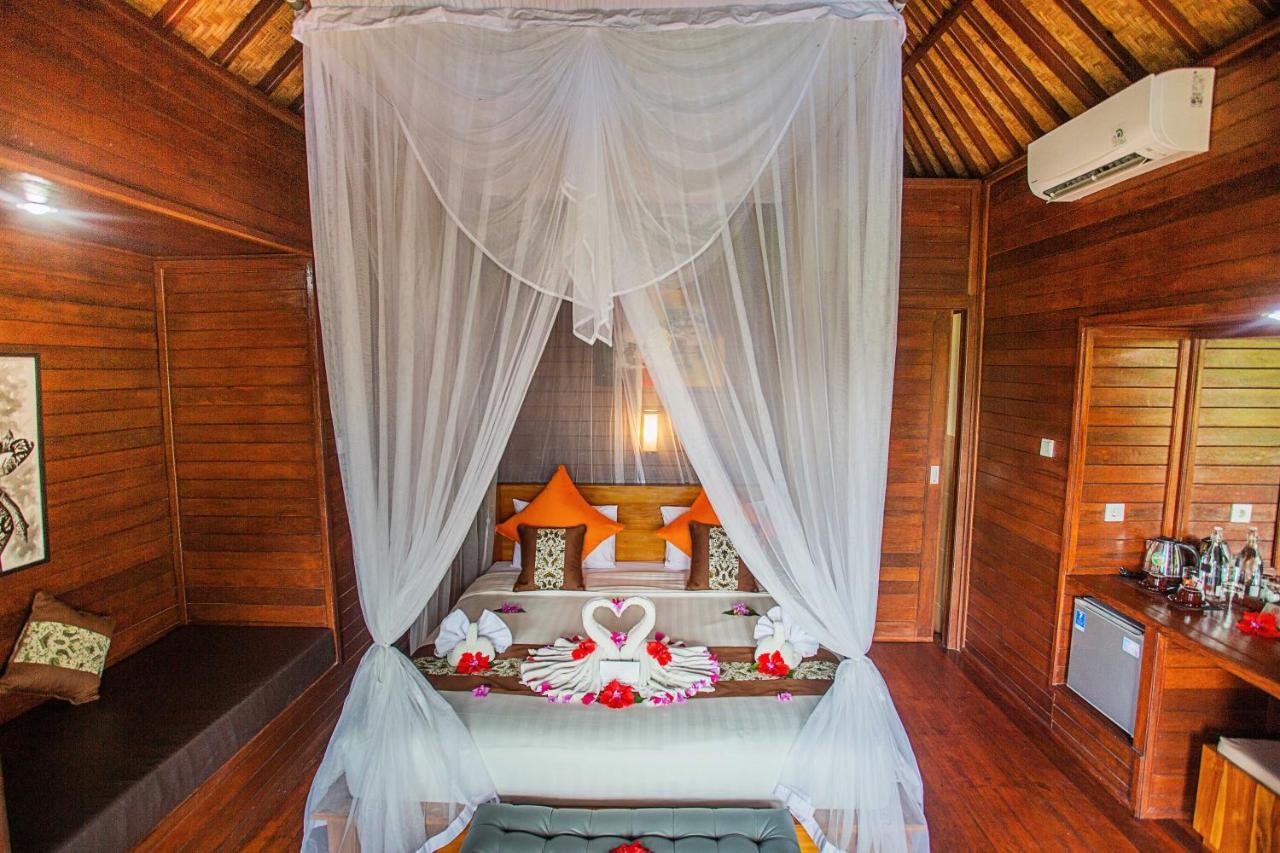 Tatak Bunut Villa Ceningan Lembongan Exterior photo